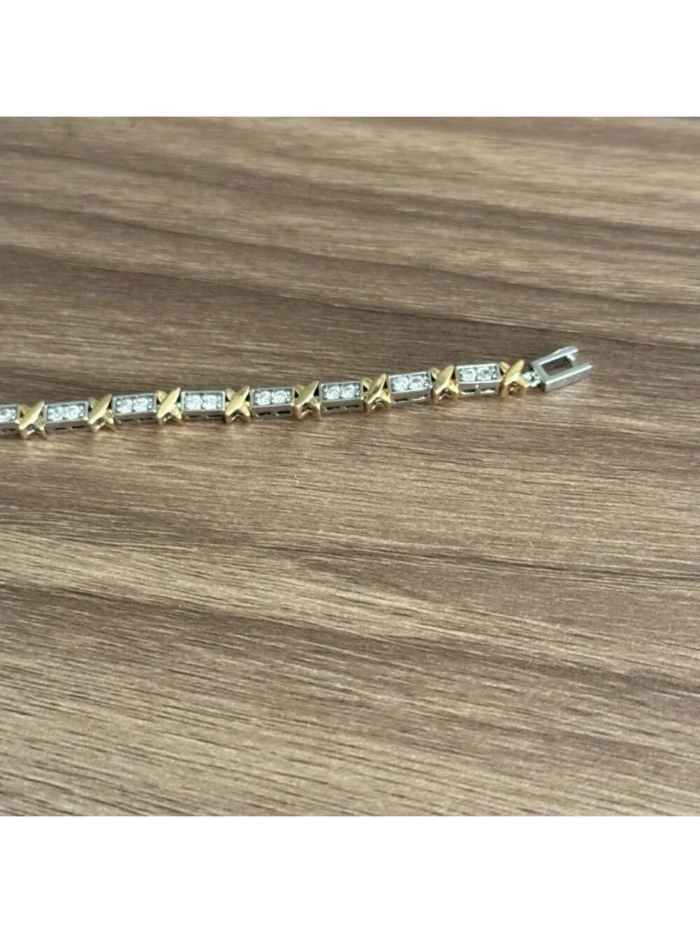 Gold and Silver Bracelet Q561